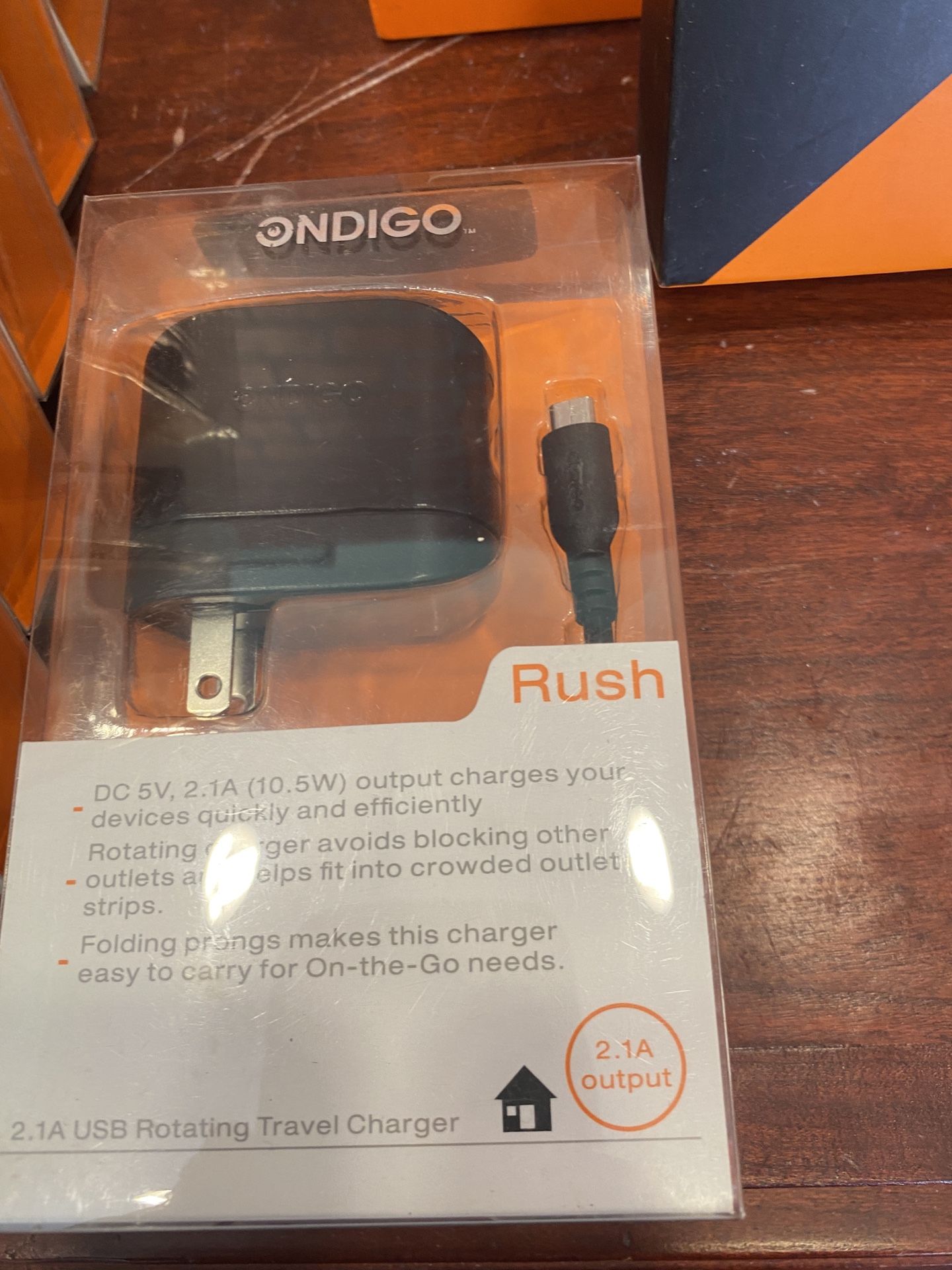 Car charger , Bluetooth Headset . House Charger
