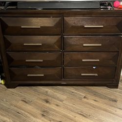 Dresser W/ Mirror and 2 Nightstands 