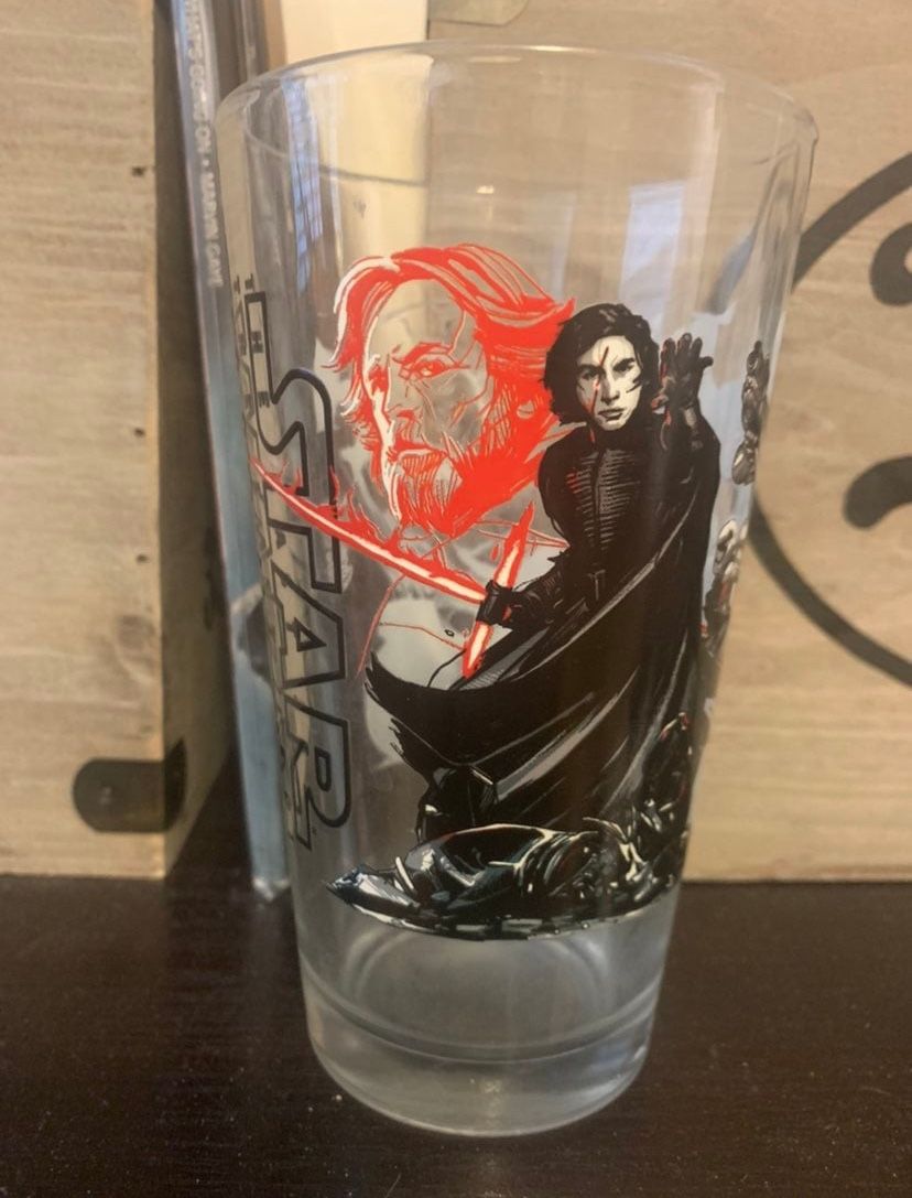 Alamo Drafthouse Mondo Pint Glass Star Wars The Last Jedi Episode 8 Collectible  NEW & NEVER BEEN USED! 