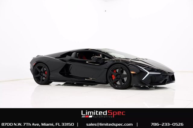 2024 Lamborghini Revuelto