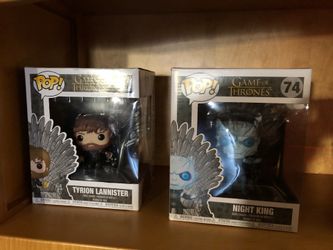 Funko Pop! Game of thrones and wall e box lunch