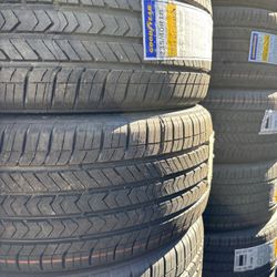 235/40/18. GOODYEAR EAGLE SPORT