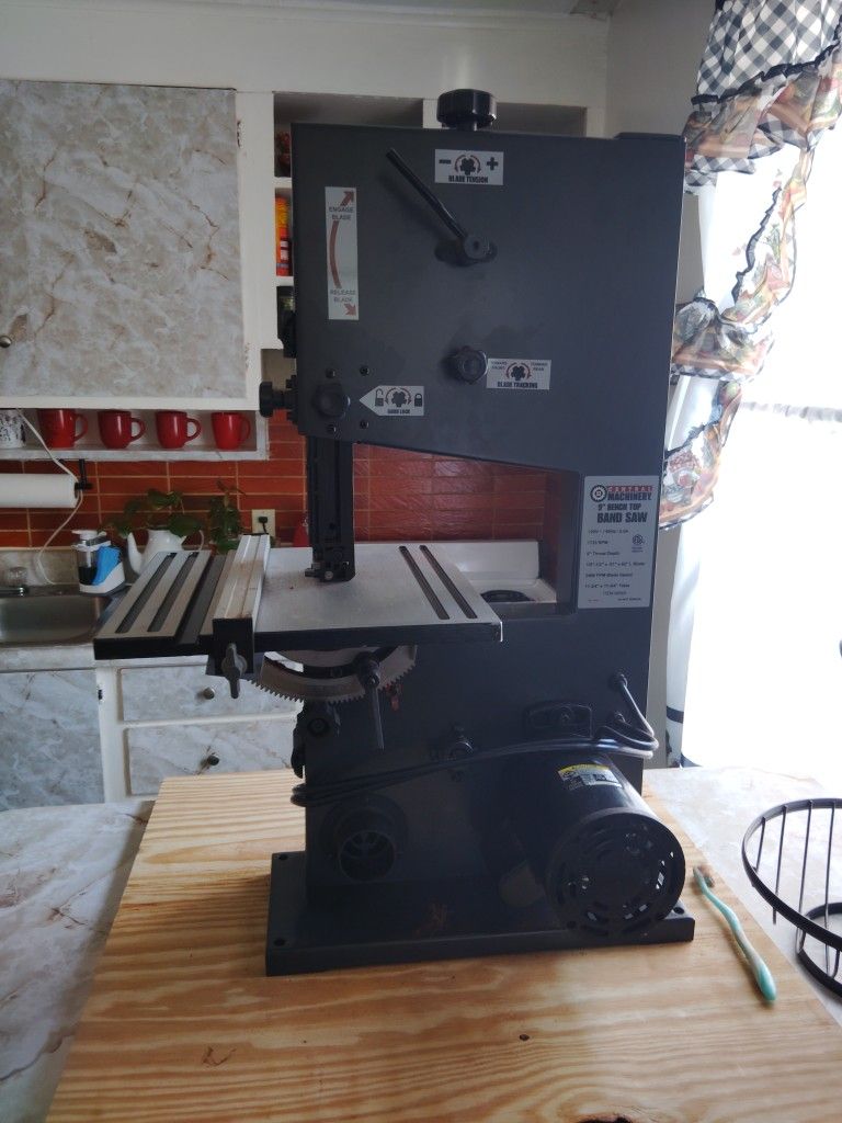 BENCH TOP BAND SAW