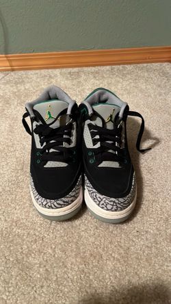 Air jordan pine green 3 Size 5Y