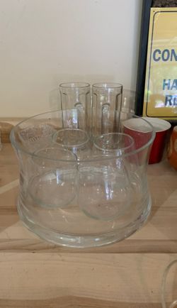 Punch bowl four glasses