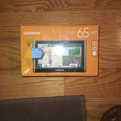 New Garmin Nuvi 65 Touchscreen GPS Navigation 