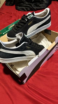 PUMA SUEDE CLASSICS |SIZE 8mens)