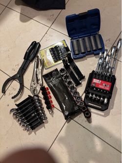 Craftsman & Valvoline Mechanic Tool Lot - Wrenches, Sockets, Pliers