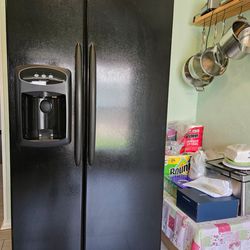 Fridge Maytag - Black
