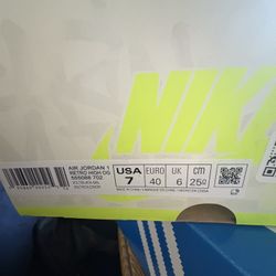 Air Jordan 1 High Big Kid Size 7