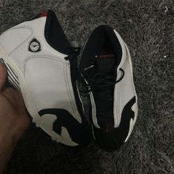 Jordan 14s Black Toe Size 9.5 