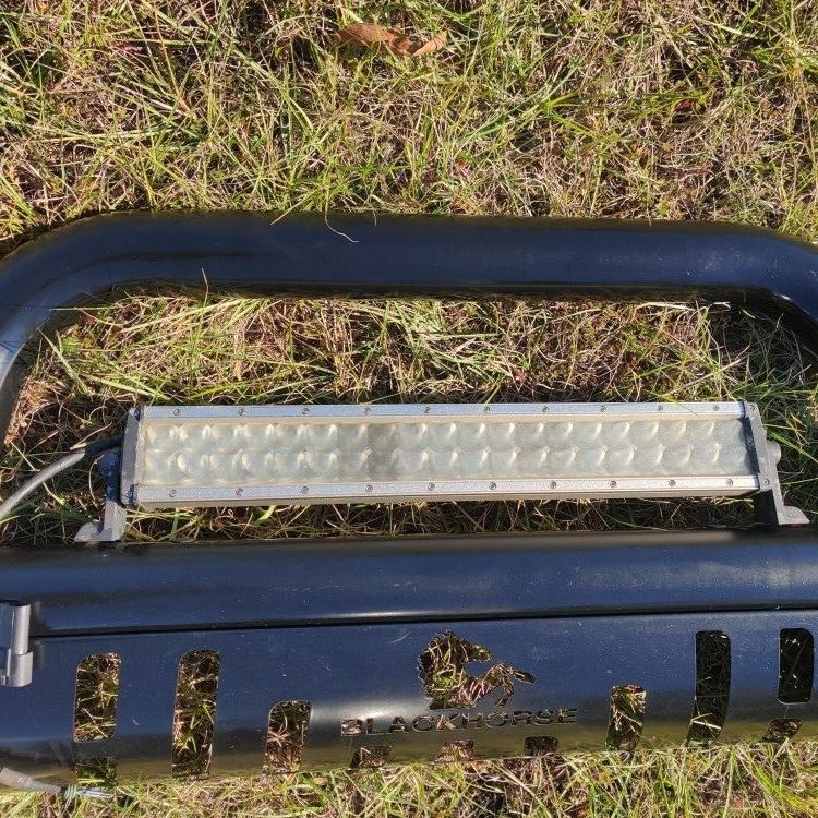 Black Horse bull bar with LED light Good Condition