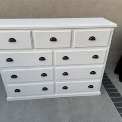 WHITE DRESSER, 9 Drawer, Family Size, Solid Wood