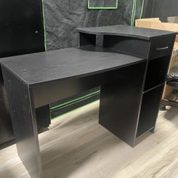 Wooden Desk (black)
