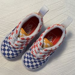 Vans Off The Wall Checkerboard.  Child Size 5