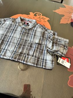 Quiksilver Button Up XL New With Tags