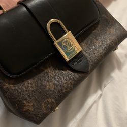 Louis Vuitton purse