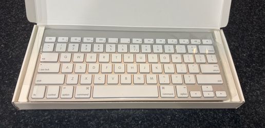 Apple Wireless Keyboard