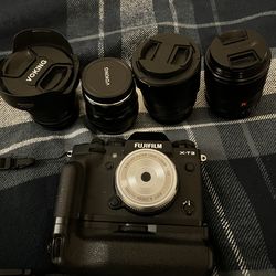 FUJIFILM X-T3  MIRRORLESS BUNDLE LENS/VERTICAL GRIP