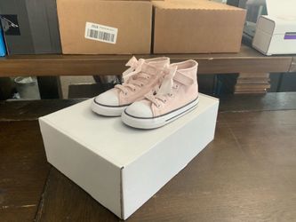 Converse Toddler Chuck Taylor Ruffles Bows Blush Shoes Size 9