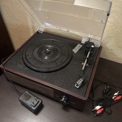 Bluetooth Vinyl Player
