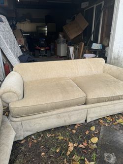 Sofa Couch/Loveseat