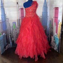 Prom Dress Perfect Angel 14 Girls  New No Tags quinceañera