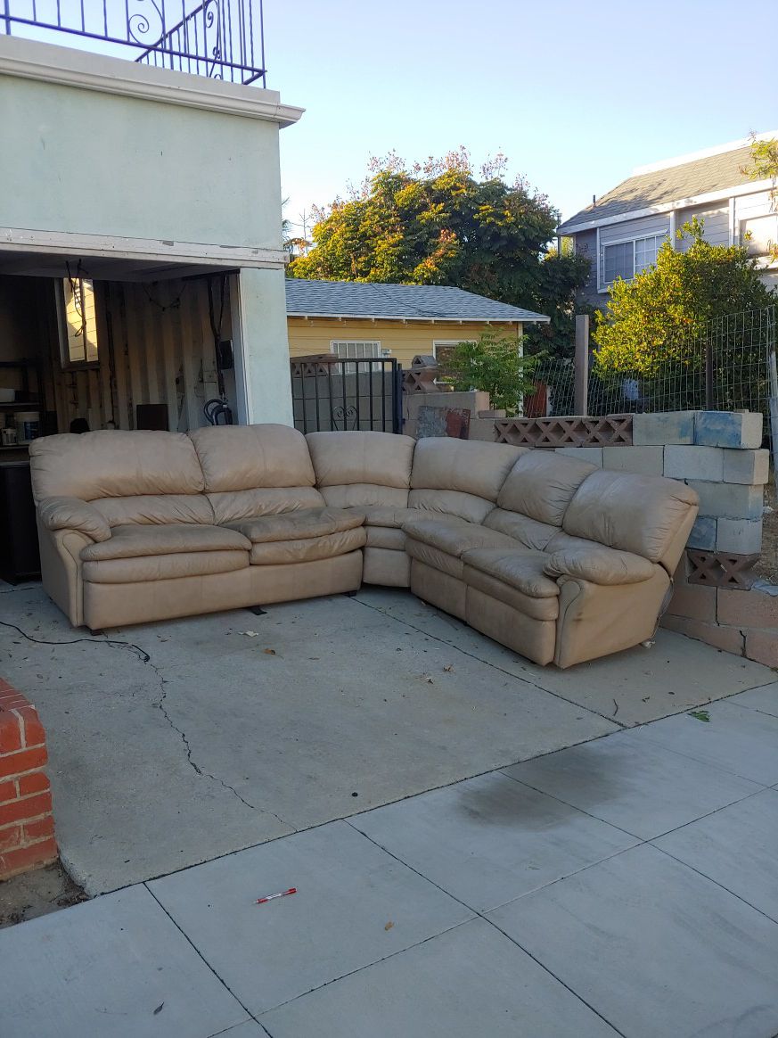 Free couch with pullout bed