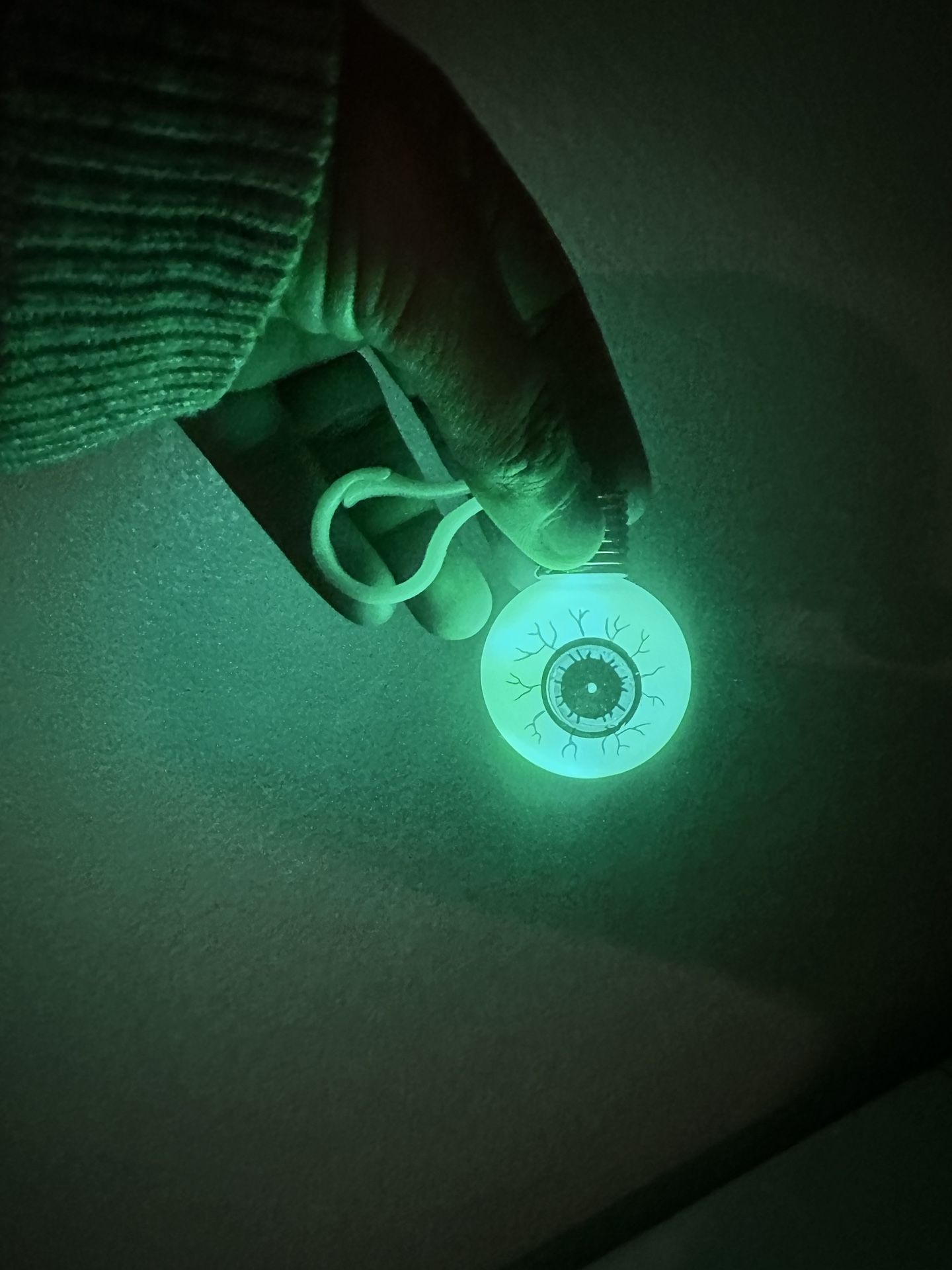 Multicolor Light Up Eyeball Keychain