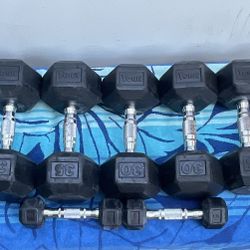 SET  OF  USED  RUBBER  YORK  DUMBBELLS  (PAIRS  OF)  :  50s  35s  30s  25s  15s  5s 