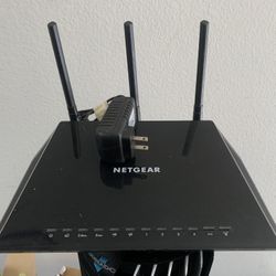 Netgear AC1750 Smart WiFi Router Dual Band Gigabit R6400-100NAS