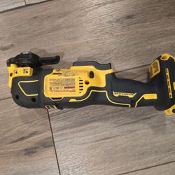 🔥 DeWALT 20V MAX Brushless Multi-Tool (Tool Only)