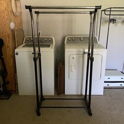 Double clothes rack