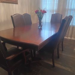 Dining Table W/6 Chairs And Entertainment Center 