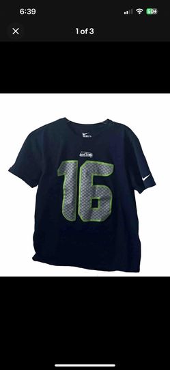 TYLER LOCKETT SEATLE SEAHAWKS Shirt / Jersey - Youth Size Medium .