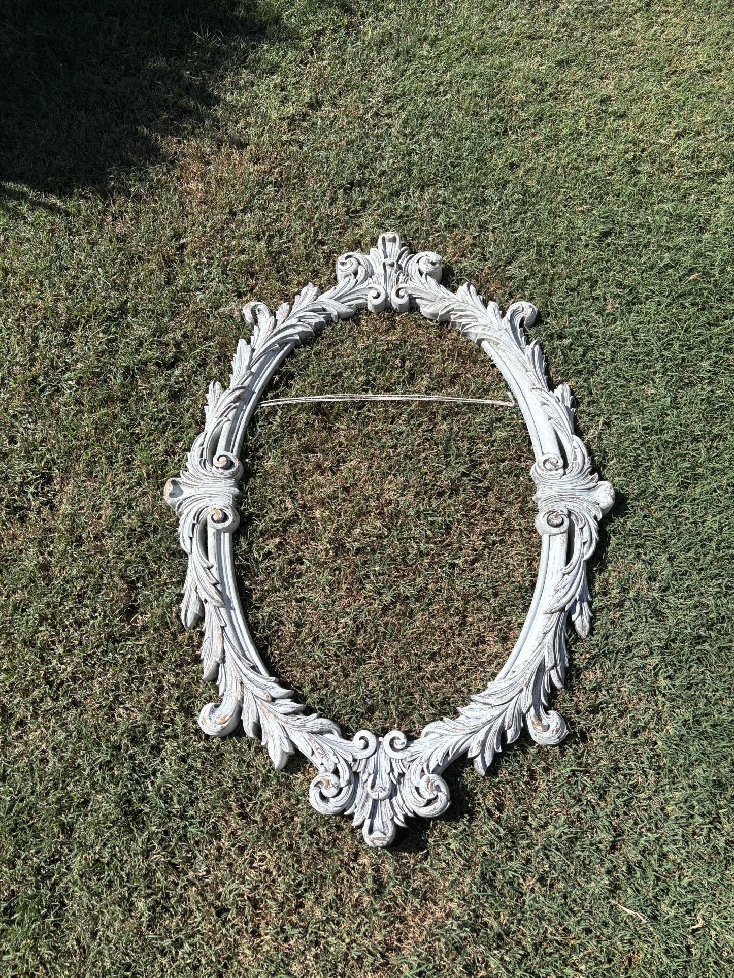 Vintage White Frame