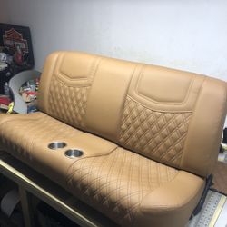 UPHOLSTERY/TAPICERÍA 