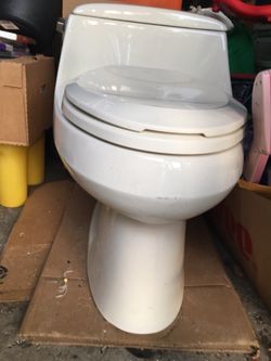 Kohler Bathroom Toilet. We Never Used It Cause It Didn’t Fit our bathroom $75.  Was Put In And Taken Right Back Out