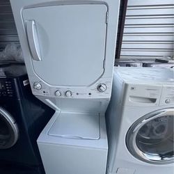 Ge Stackable Washer And Dryer  Electric 24"   dimensions 74" height 24" depth 28" 