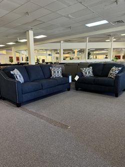 🎊Brand New🎊 Sofa and Loveseat. Clearance Price🤝