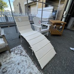 KD-OS1104GW White/Gray Outdoor Chaise Lounge w/ Cushion
