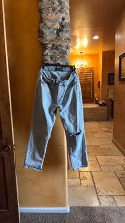 Abercrombie 90s Loose fashionably torn jeans. 30x30  $40