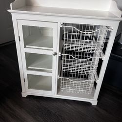 White Wood Cabinet