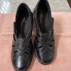 Clark’s Women’s Bendable Shoes; Size 10M