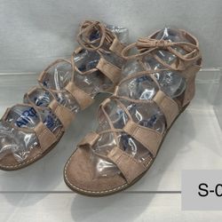 Old Navy Pink Suede Gladiator Sandals