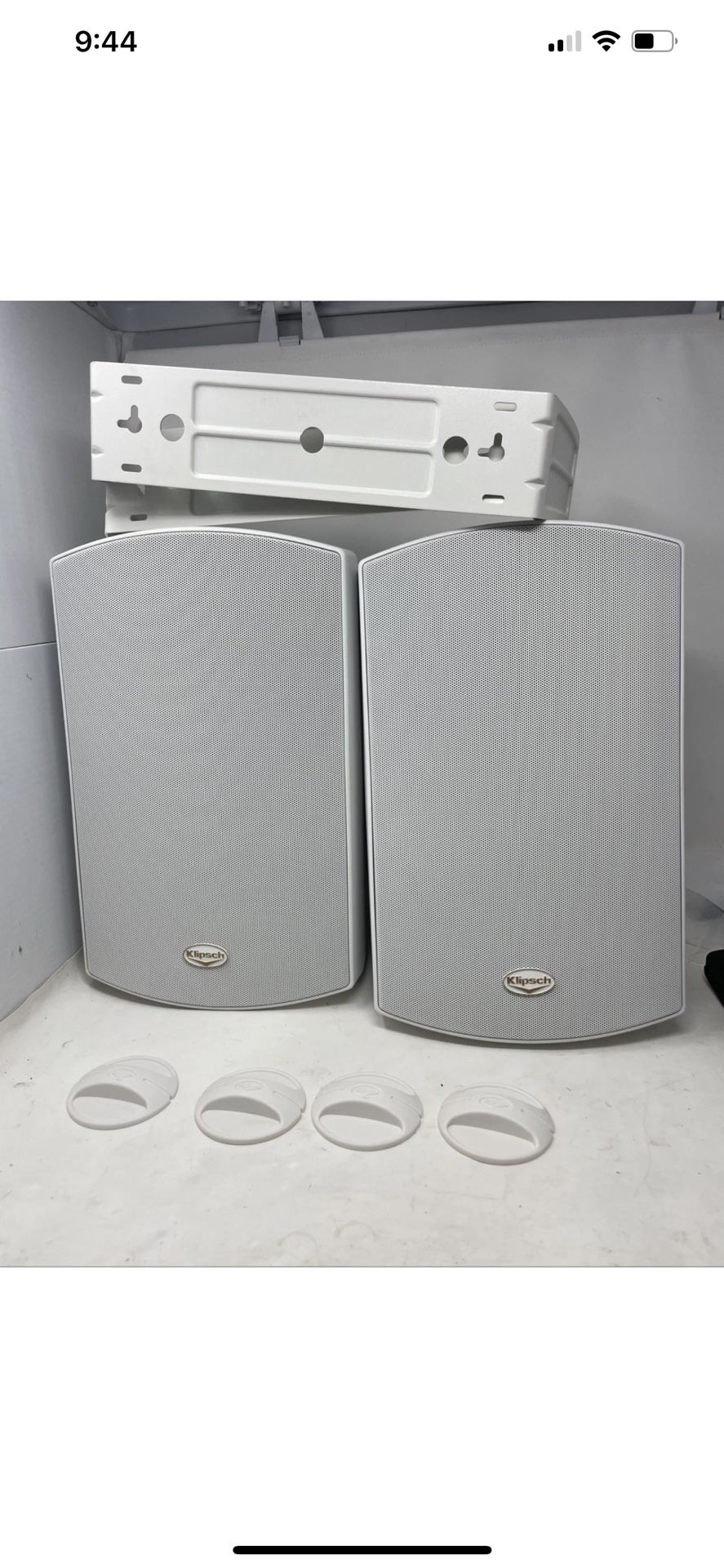 Klipsch AW-650-WH All Weather White Outdoor Speakers w/Wall Brackets, **WORKING