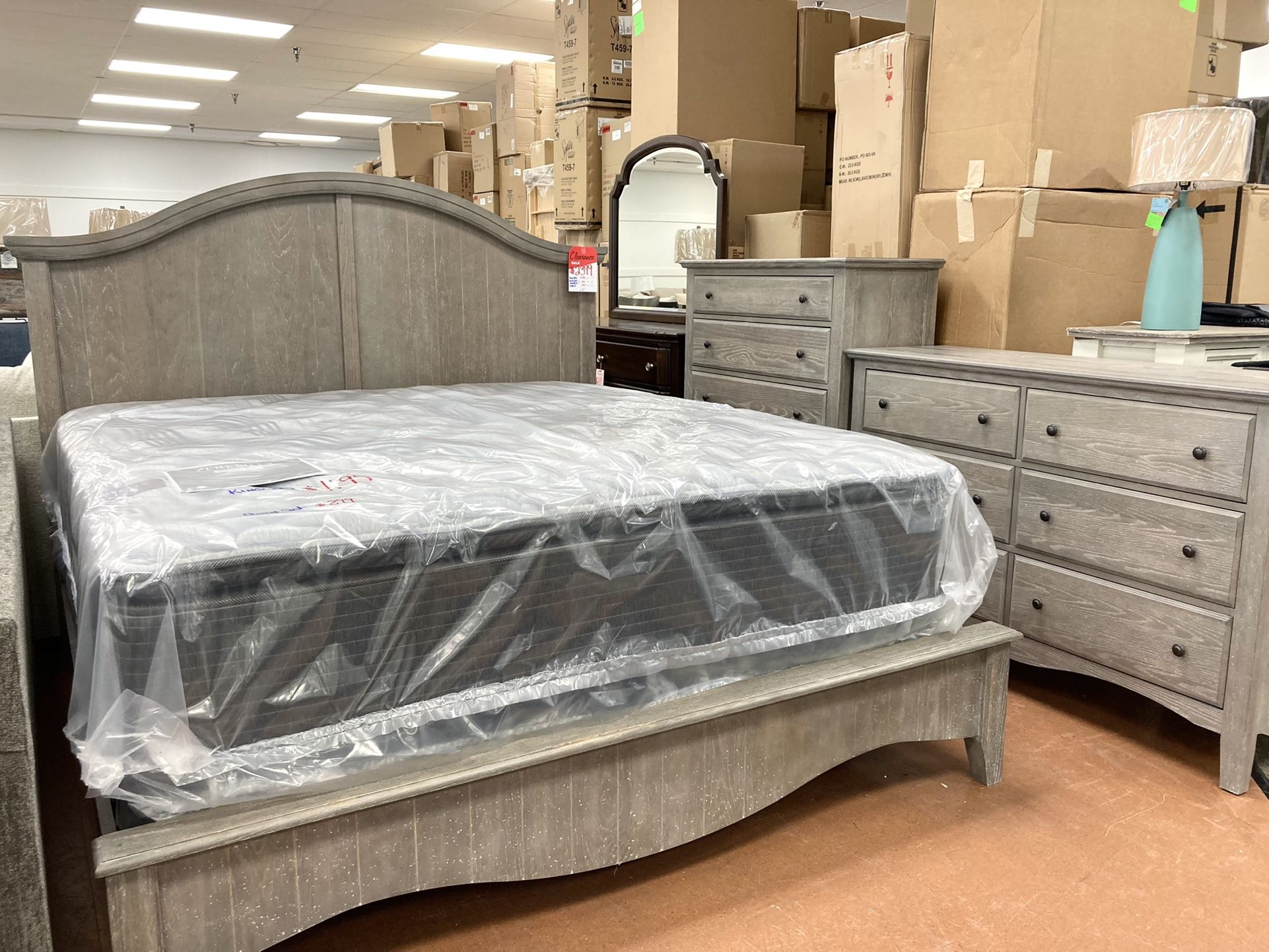 New 4 Piece King Bedroom 🔥🔥 LAST ONE