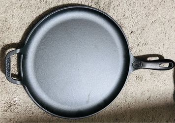 Victoria 12-Inch Cast Iron Comal Pizza Pan with a Long Handle and a Loop Handle, Preseasoned with Flaxseed ,brand new