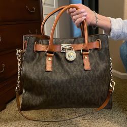 Bolso Michael Kors
Acepto una oferta justa

 Bolso Michael Kors