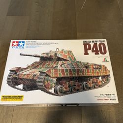 Tamiya Italian Heavy Tank P40 1/35 Scale